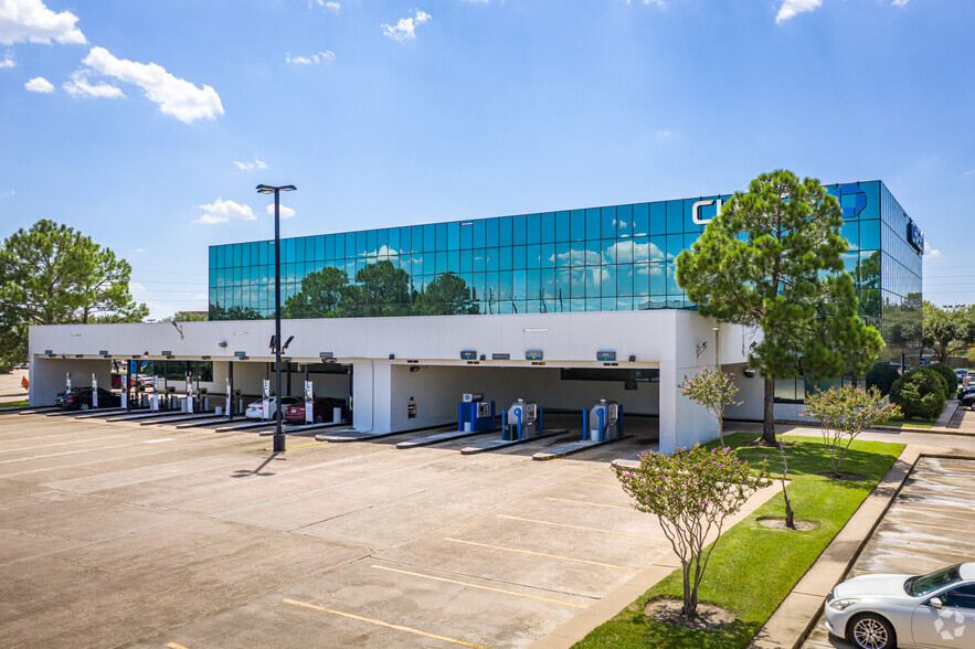 4600 Highway 6 N, Houston, TX for lease - Building Photo - Image 3 of 12