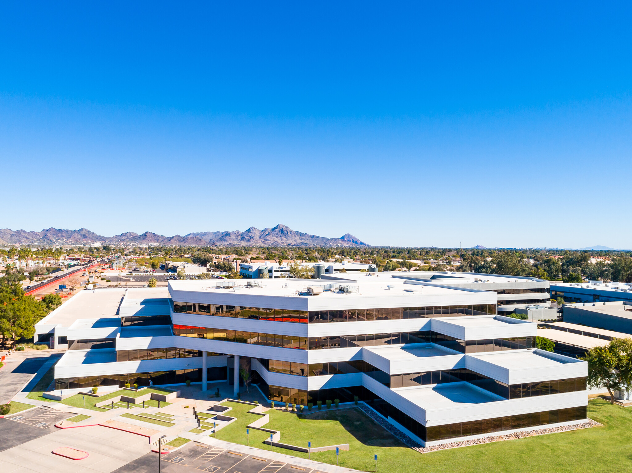 2233 W Dunlap Ave, Phoenix, AZ for sale Primary Photo- Image 1 of 1