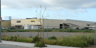 665 N King Rd - Warehouse