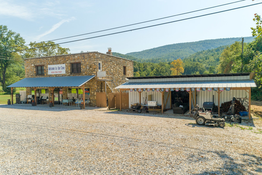 17000 Highway 221 North, Marion, NC for sale - Building Photo - Image 1 of 1