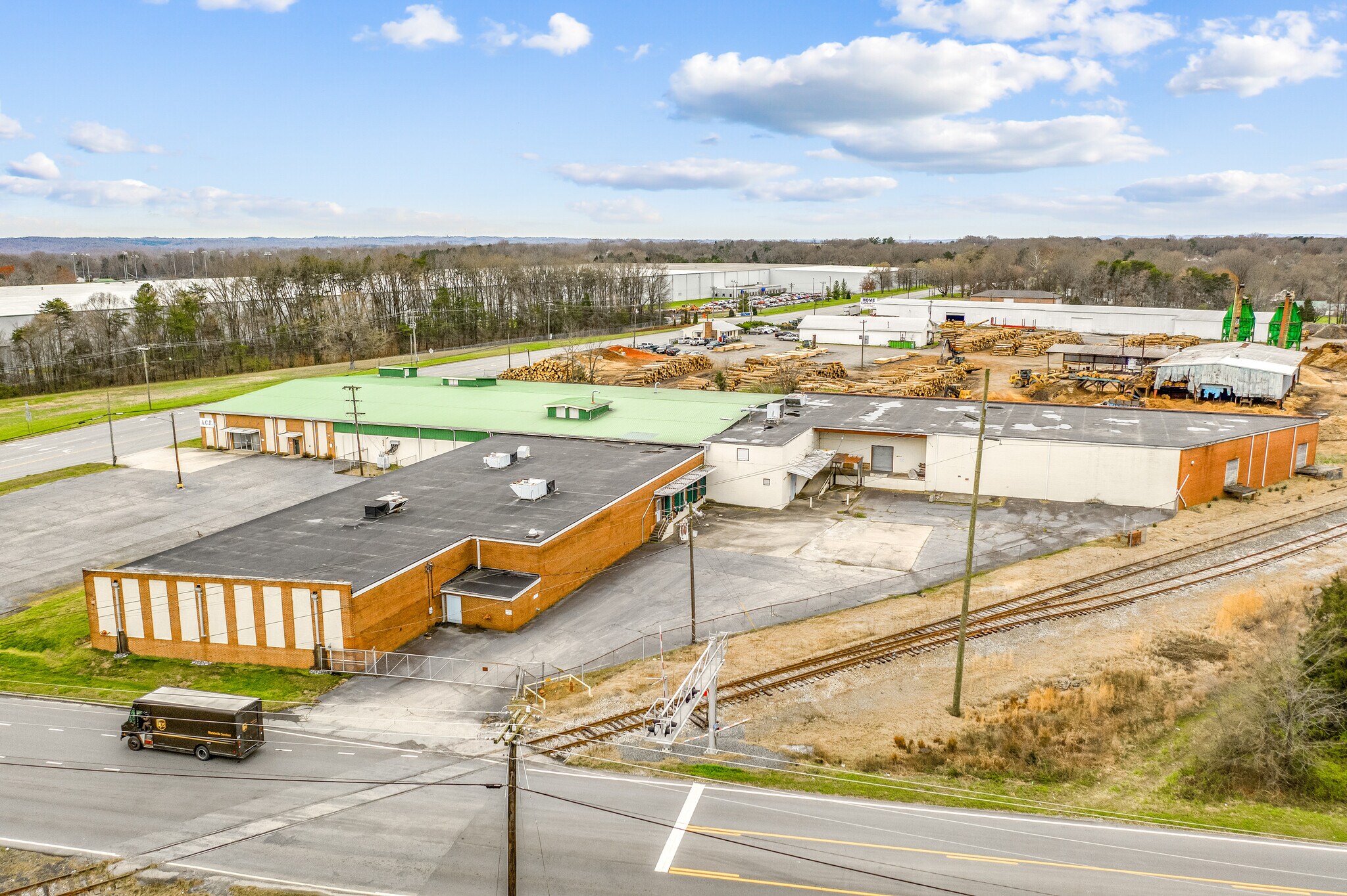 655 E Meadow Rd, Eden, NC for sale Primary Photo- Image 1 of 1