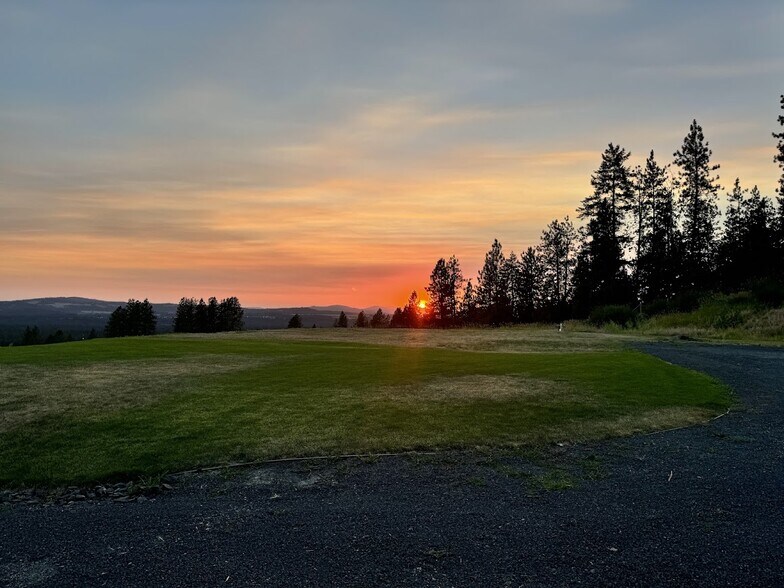 17323 N Lower Greenbluff Rd, Colbert, WA for sale - Building Photo - Image 2 of 3