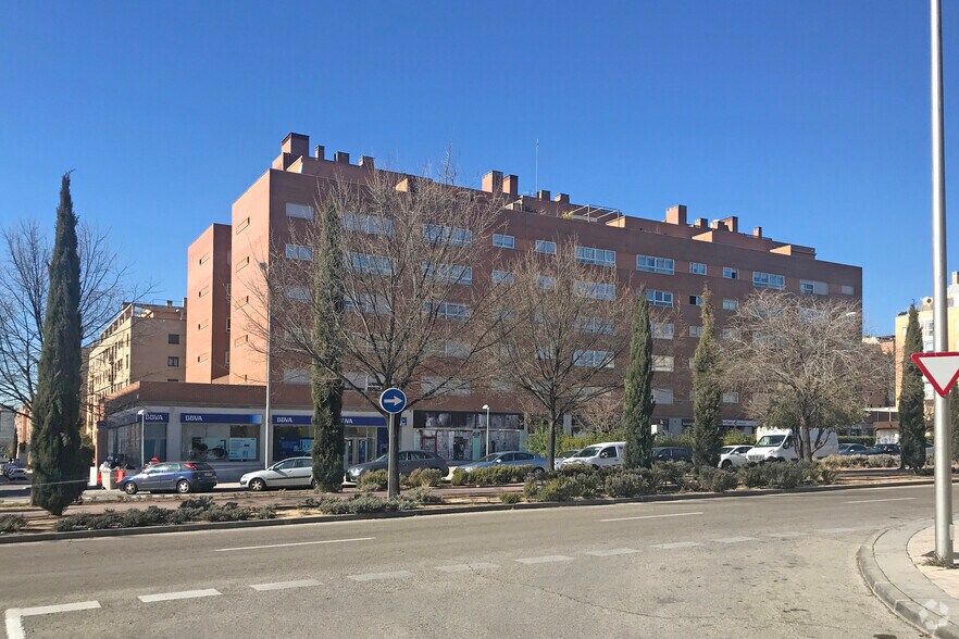 Calle de Diego Hurtado de Mendoza, 12, Madrid, Madrid for sale - Primary Photo - Image 1 of 1