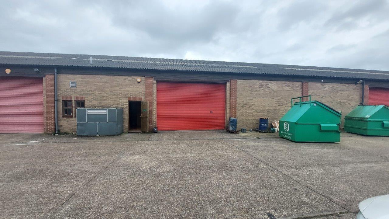 57-61 Haltwhistle Rd, South Woodham Ferrers for sale Building Photo- Image 1 of 1