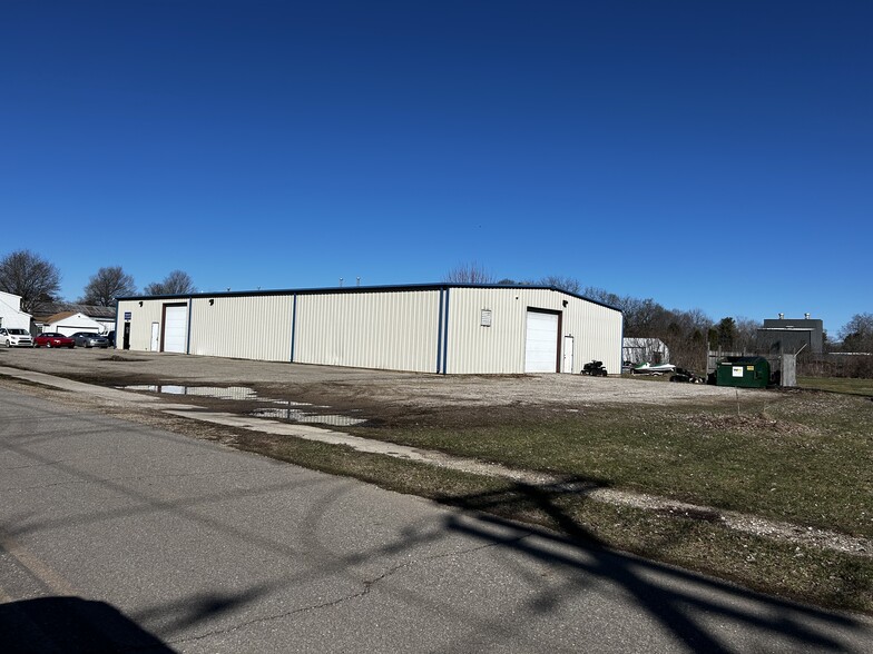 505 South St, Schoolcraft, MI for lease - Building Photo - Image 2 of 7