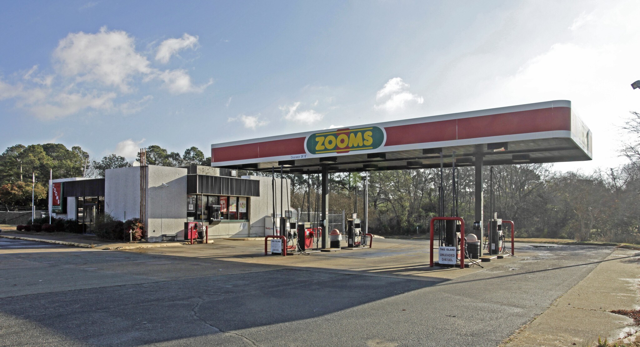 2451 W Pembroke Ave, Hampton, VA for sale Primary Photo- Image 1 of 1