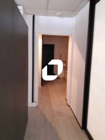 Office in Lormont for sale - Interior Photo - Image 2 of 13