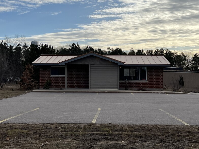 4553 Fair Ground Rd, Amherst, WI for lease - Primary Photo - Image 1 of 17