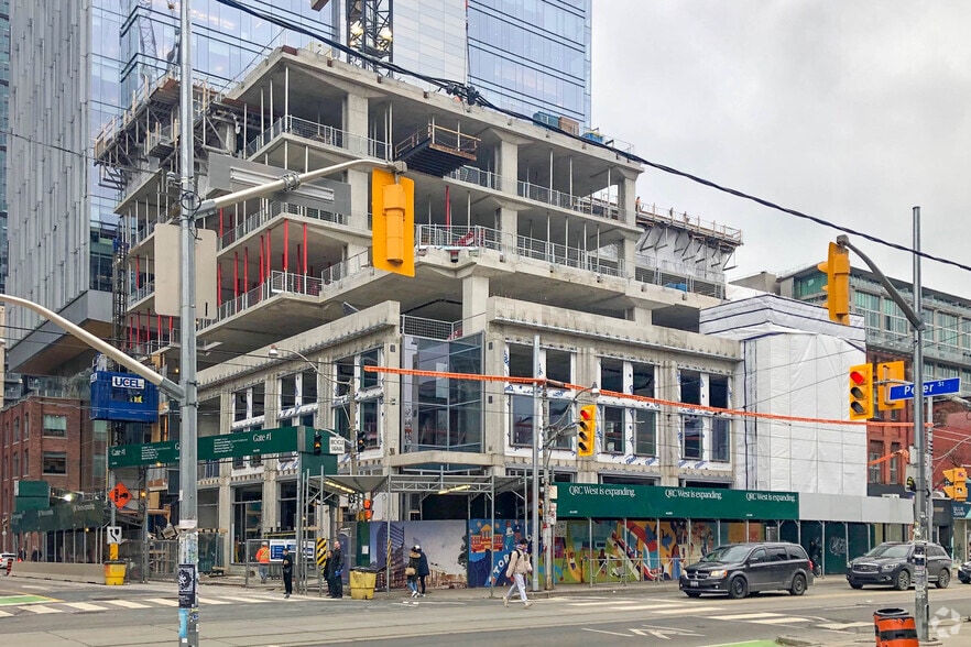 375 Queen St W, Toronto, ON for lease - Building Photo - Image 2 of 4