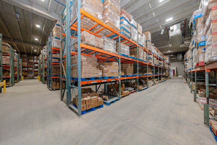 18770 NE 6th Ave, Miami, FL for lease - Interior Photo - Image 3 of 12