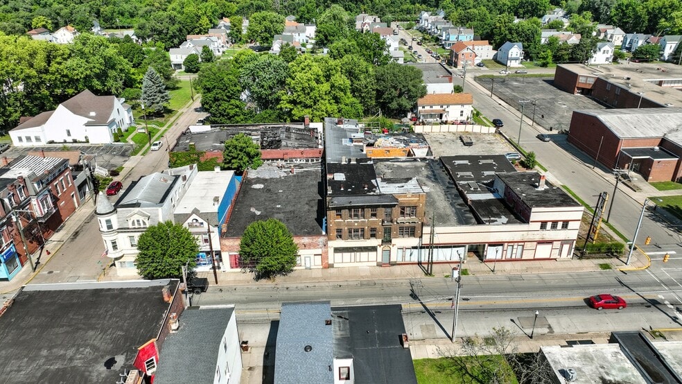 6105-6117 Vine St, Cincinnati, OH for sale - Aerial - Image 1 of 51