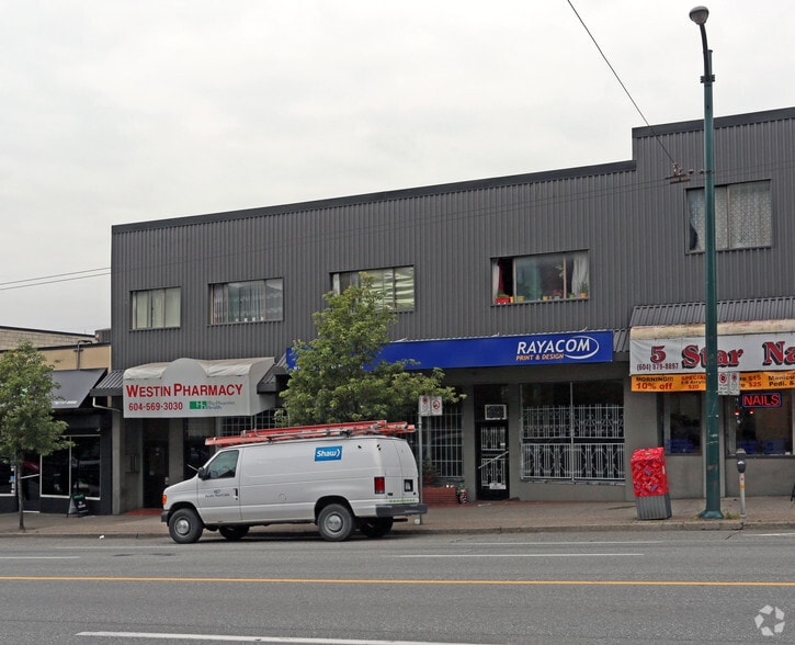 11-33 W Broadway, Vancouver, BC for lease - Building Photo - Image 3 of 4