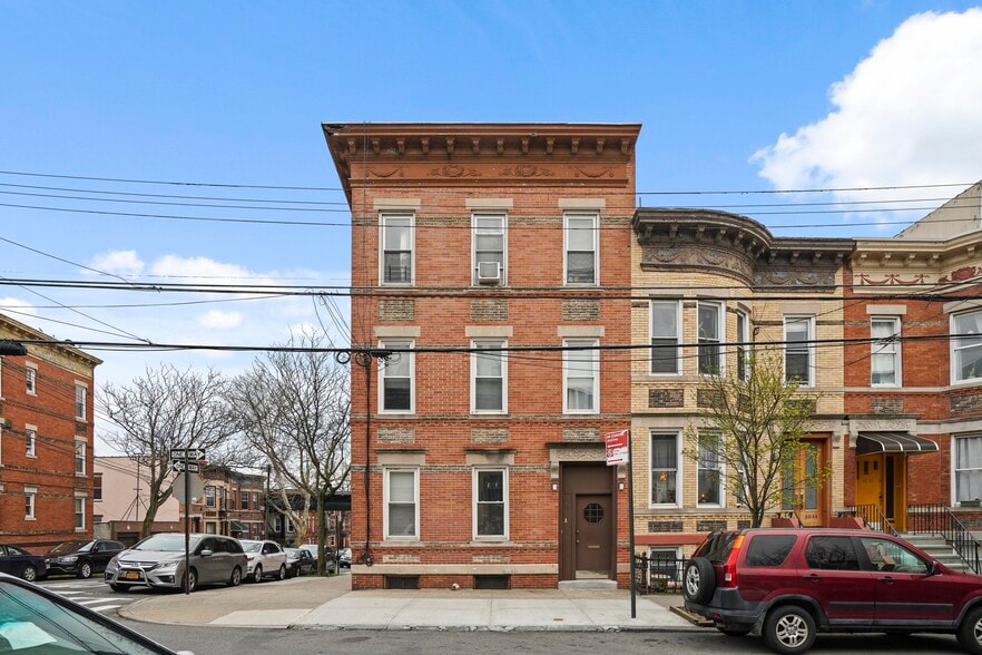 6046 Putnam Ave, Ridgewood, NY for sale - Building Photo - Image 3 of 47