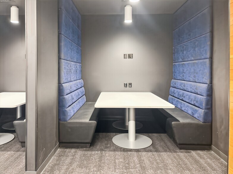 232 3rd St N, La Crosse, WI for lease - Interior Photo - Image 2 of 24