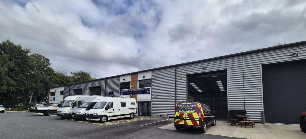 First Ave, Doncaster for lease Interior Photo- Image 1 of 1