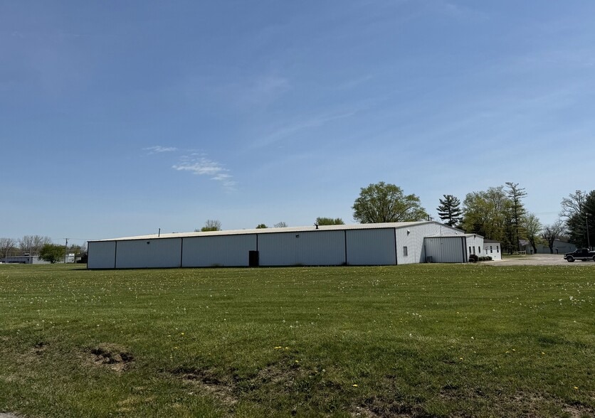 1100 N Fifth St, Greenfield, OH for lease - Building Photo - Image 2 of 6