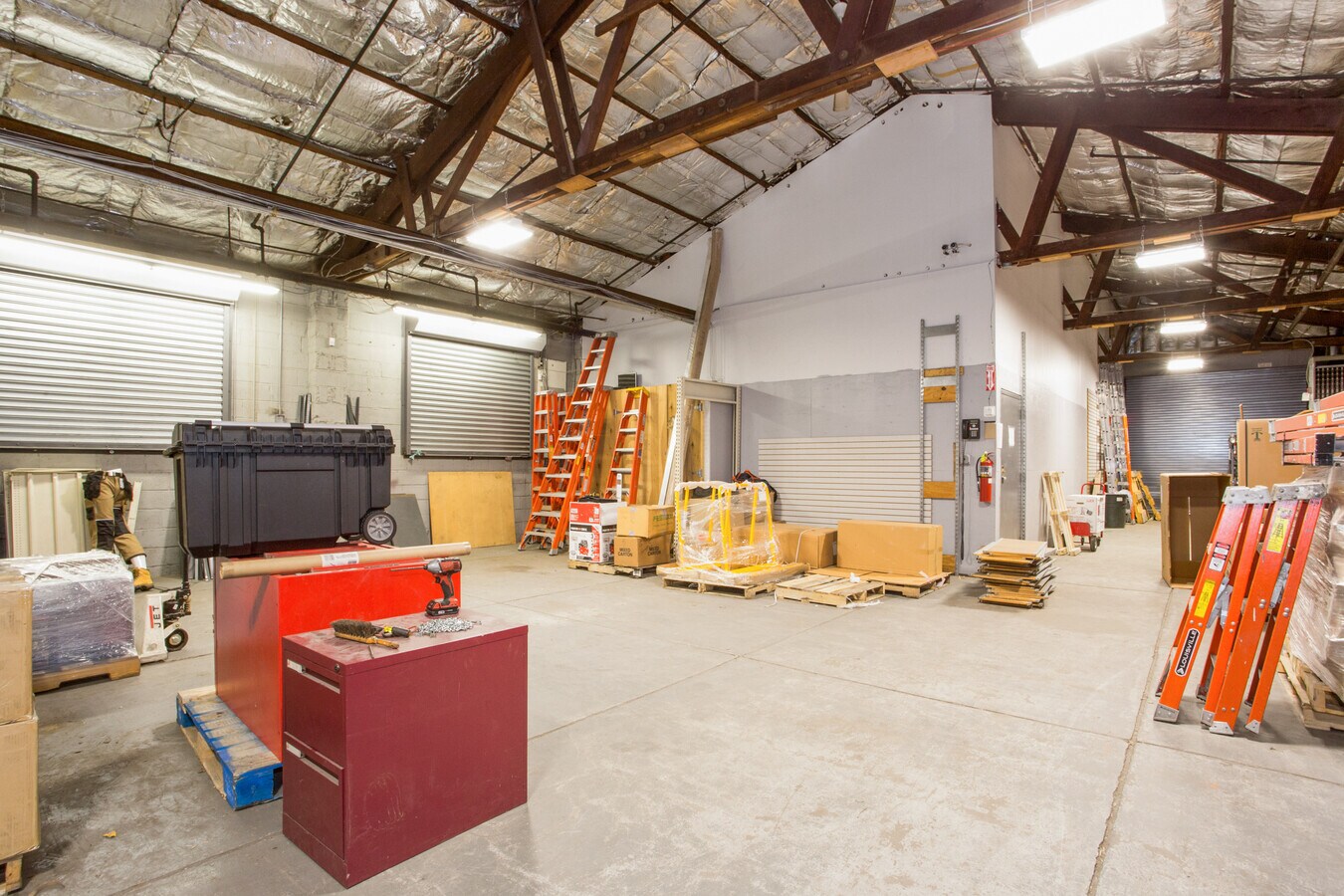 2 Kenwood Ave, Massapequa, NY 11758