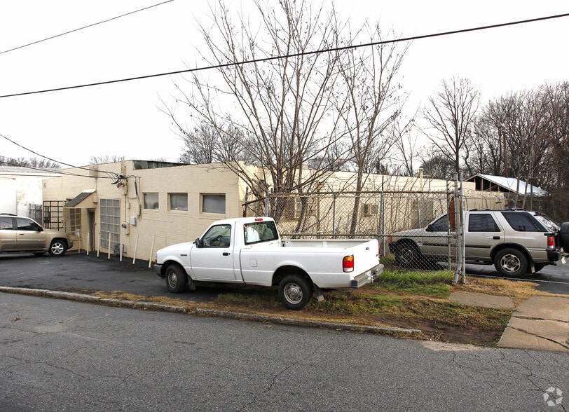 792 SW Windsor St, Atlanta, GA for lease - Primary Photo - Image 1 of 24