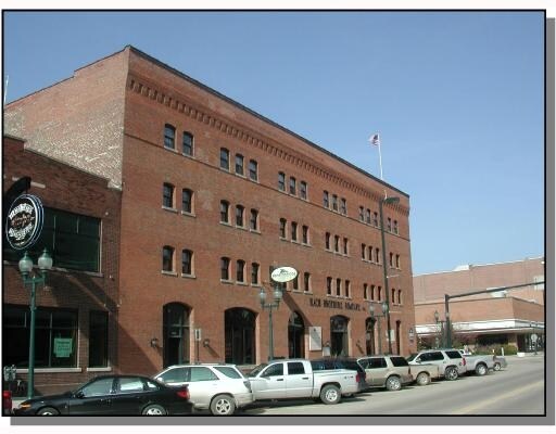 401-411 1st St SE, Cedar Rapids, IA for sale - Primary Photo - Image 1 of 1