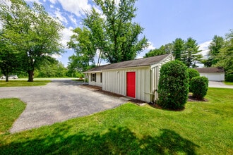 565 Bay Rd, Queensbury, NY for lease Building Photo- Image 2 of 13