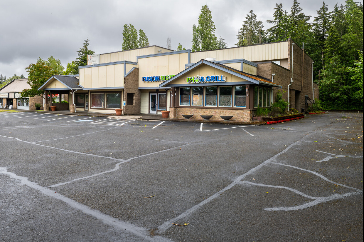 2709-2811 Bridgeport Way, Tacoma, WA for lease Building Photo- Image 1 of 17