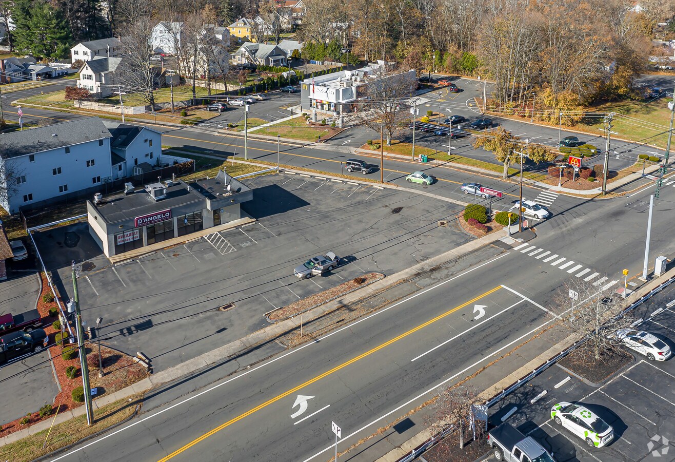 59 East St, Plainville, CT 06062