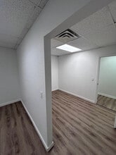 835 Louisa St, Lansing, MI for lease Interior Photo- Image 2 of 5