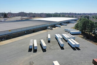 710 Almondridge Dr, Rural Hall, NC for lease Building Photo- Image 2 of 3