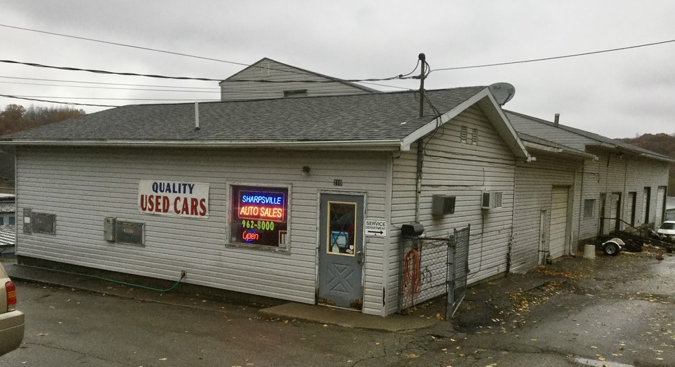 210 N Mercer Ave, Sharpsville, PA for sale - Building Photo - Image 1 of 1