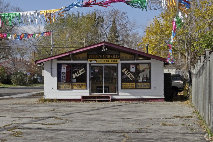 973 Lakeshore Rd E, Mississauga, ON for lease - Building Photo - Image 3 of 3