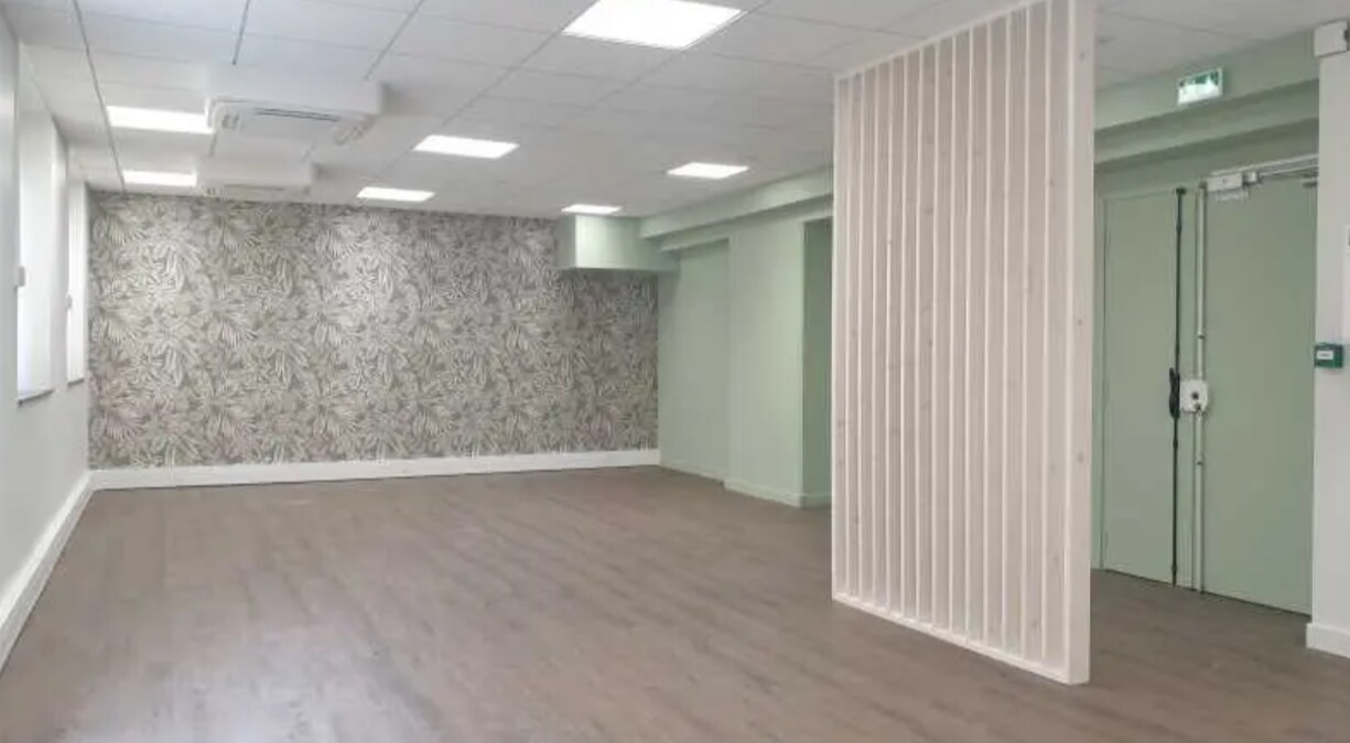 109 Boulevard De La Bataille De Stalingrad, Villeurbanne for lease Interior Photo- Image 1 of 12