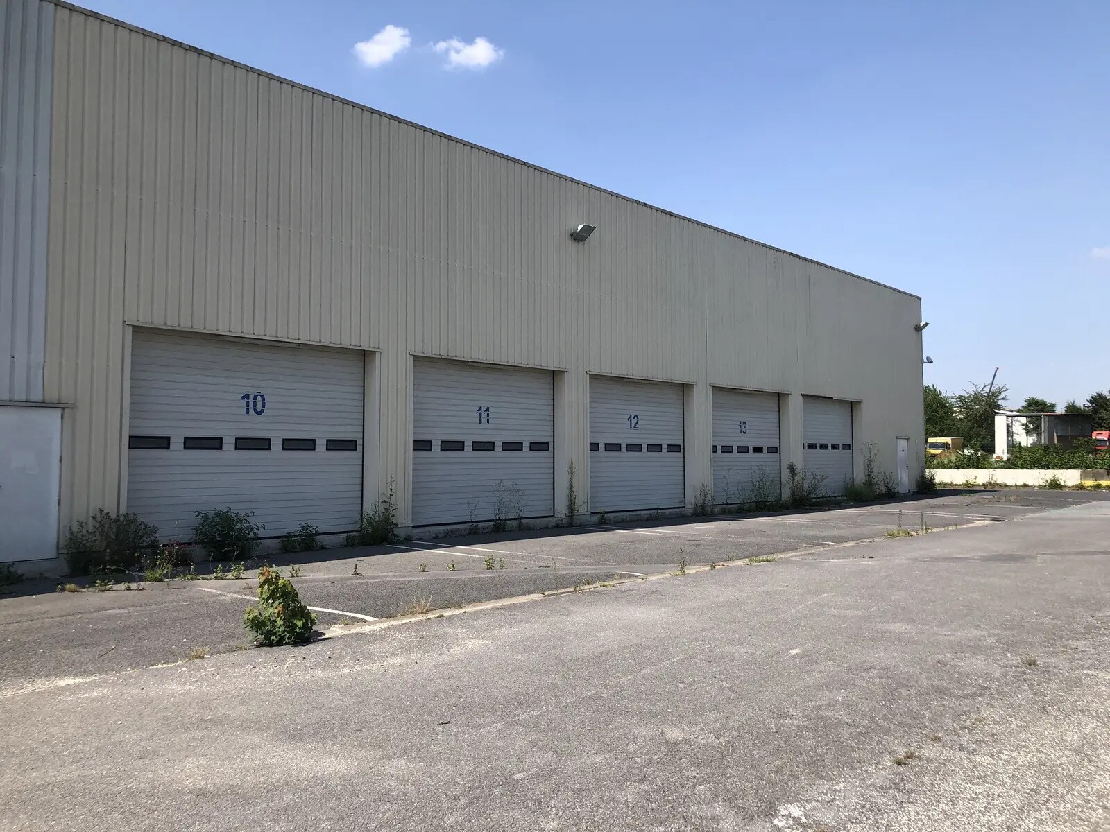 Industrial in Reims for sale Building Photo- Image 1 of 3