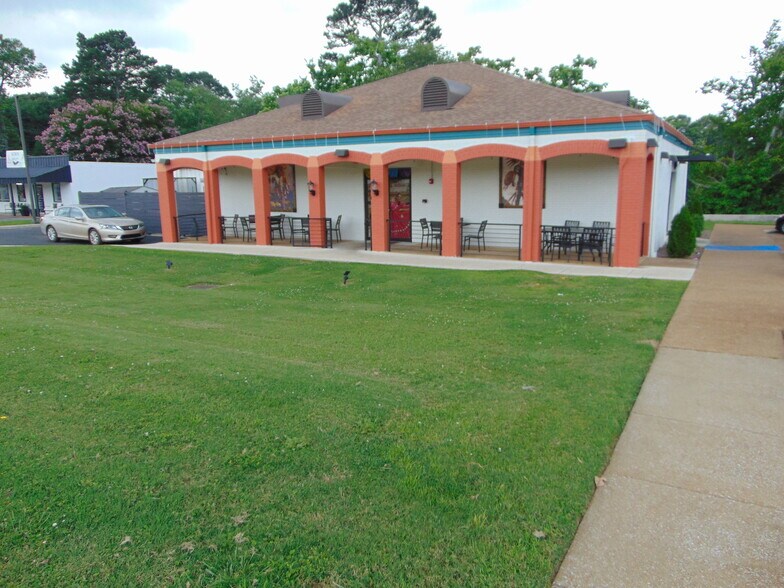 3509 Cloverdale Rd, Florence, AL for sale - Primary Photo - Image 1 of 6