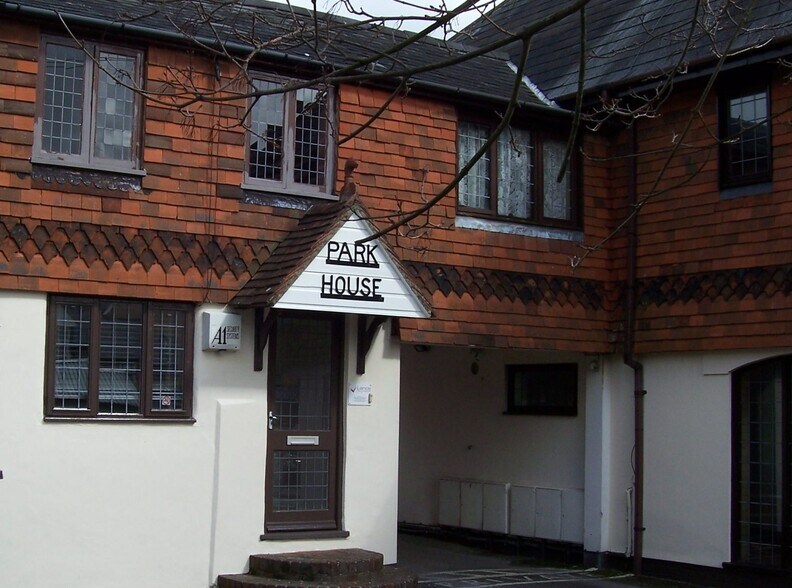 Park Road, Petersfield for sale - Primary Photo - Image 1 of 1