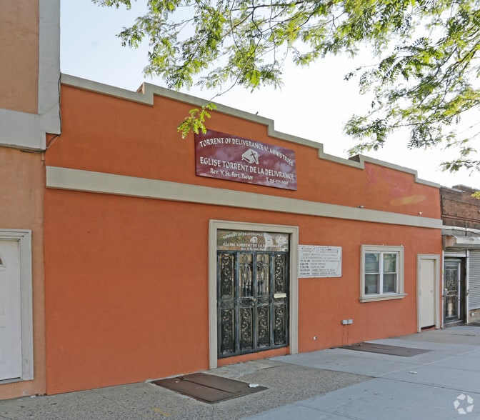 19535 Jamaica Ave, Hollis, NY for lease - Building Photo - Image 3 of 7