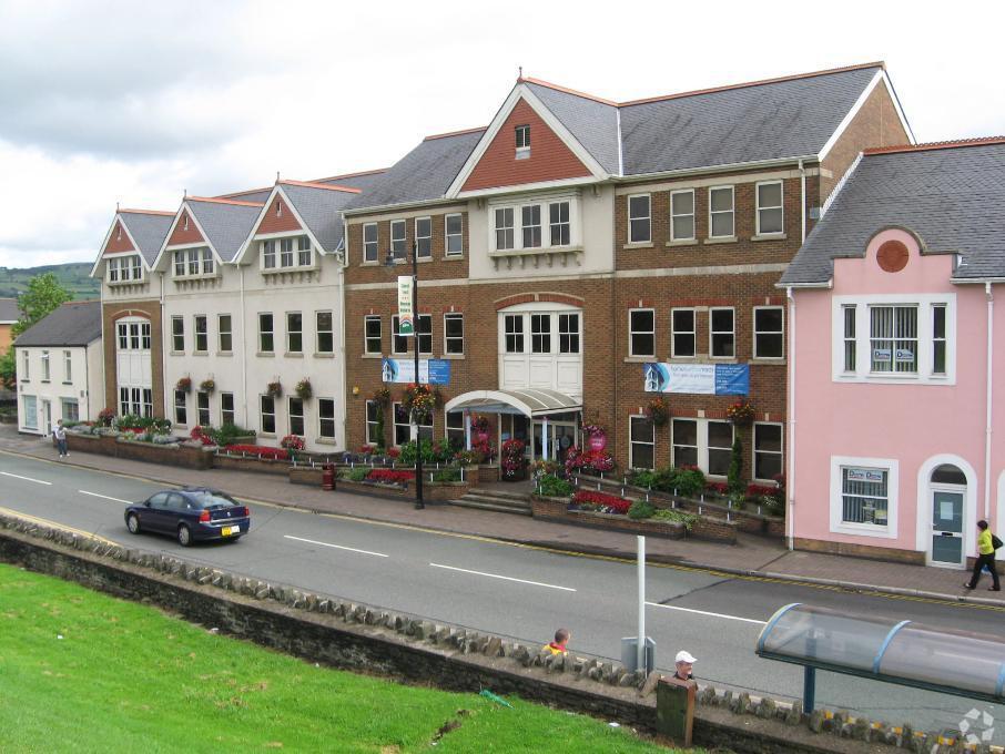 45 Castle St, Caerphilly for sale Primary Photo- Image 1 of 1