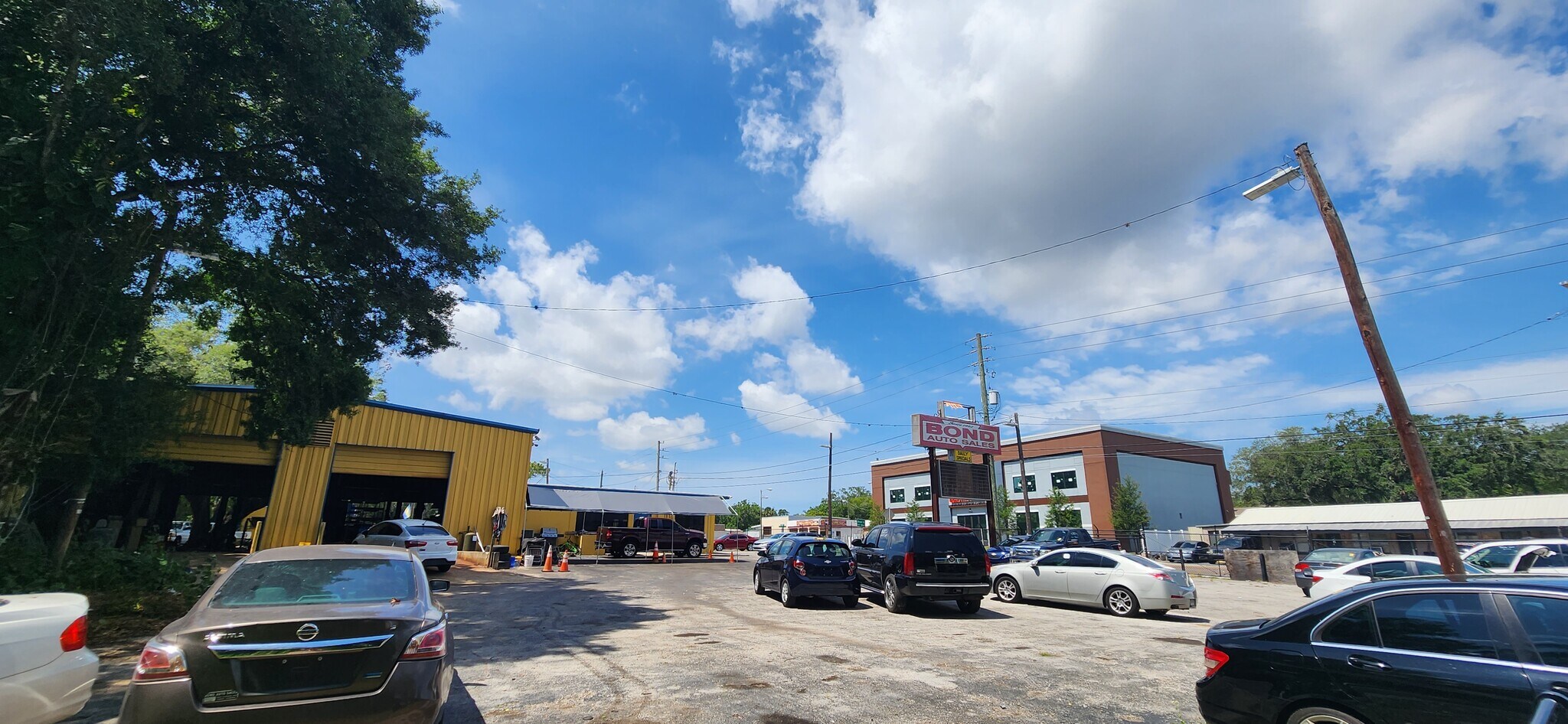 7901 N Florida Ave, Tampa, FL 33604 BOND AUTO SALES