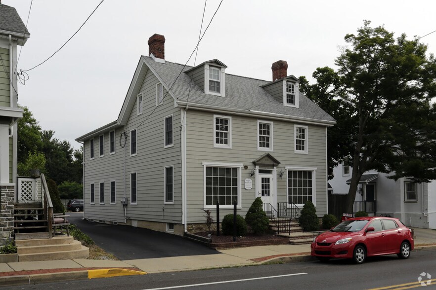 115 E Maple Ave, Langhorne, PA 19047 Office for Lease