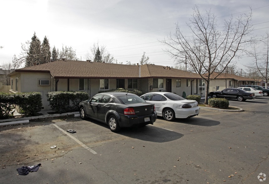 2630 Darwin St, Sacramento, CA for sale - Building Photo - Image 2 of 2
