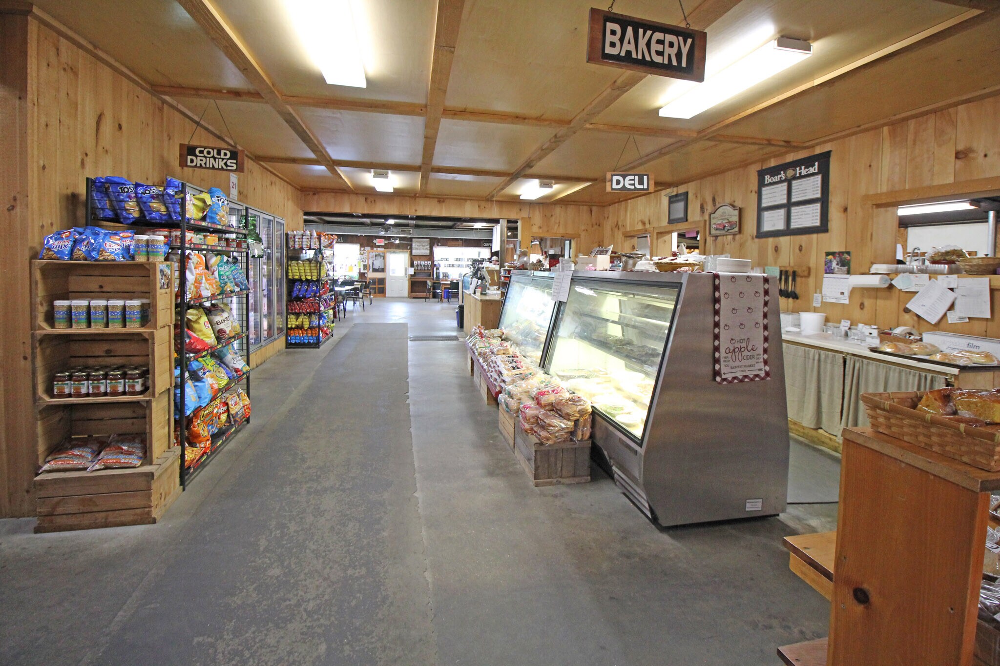 136 Main Rd, Westhampton, MA 01027 Outlook Farm Store & Eatery