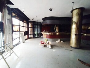 Retail in Torredembarra, Tarragona for lease Interior Photo- Image 2 of 5