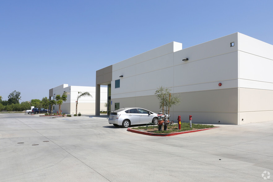 9121 Pulsar Ct, Corona, CA for lease - Building Photo - Image 3 of 14