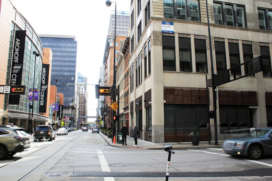 35 E 7th St, Cincinnati, OH for sale - Building Photo - Image 1 of 1