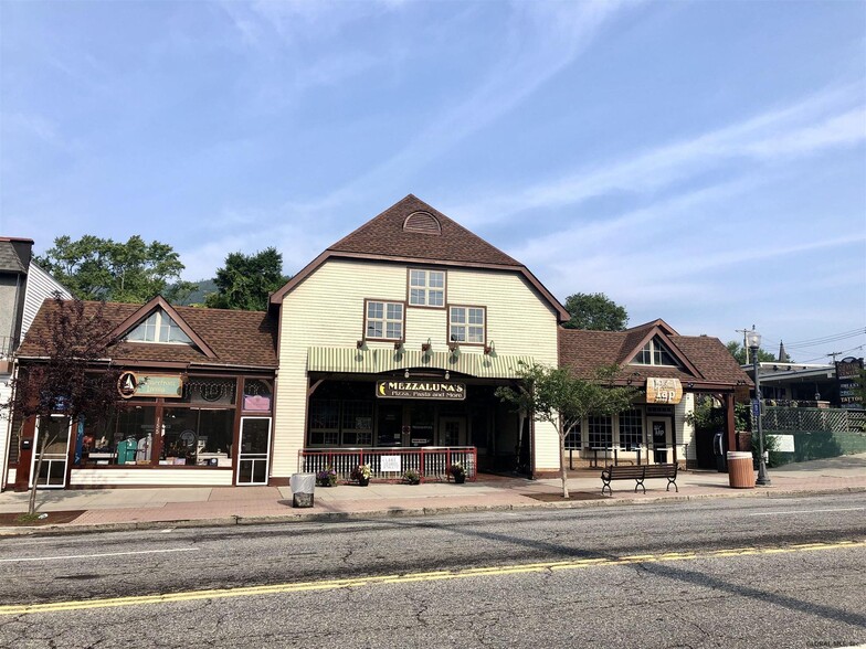 155 Canada St, Lake George, NY for sale - Building Photo - Image 1 of 1