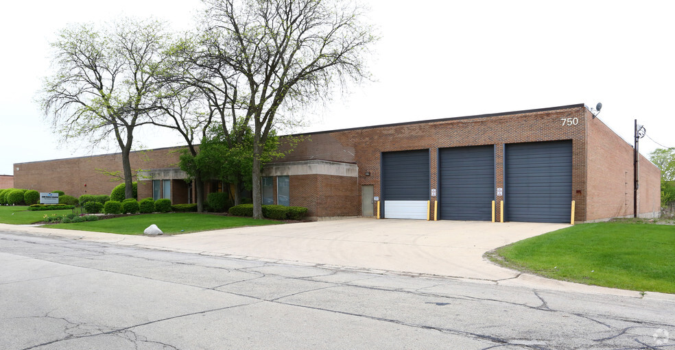 750 District Dr, Itasca, IL for lease - Building Photo - Image 2 of 4