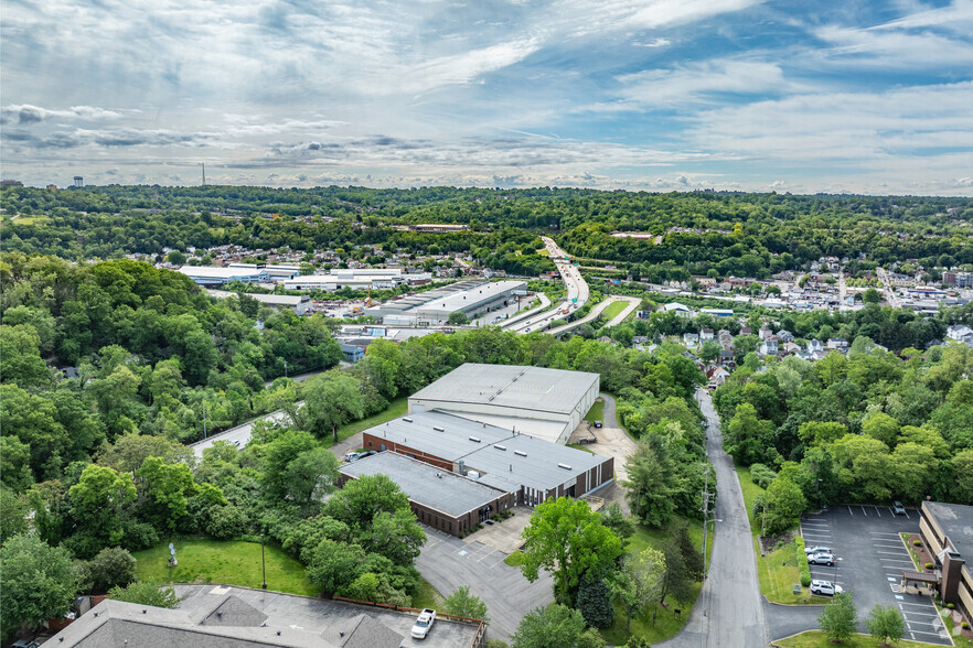 500 N Bell Ave, Carnegie, PA for lease - Aerial - Image 1 of 18