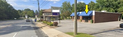 524 Hendersonville Rd, Asheville, NC for lease Building Photo- Image 1 of 4