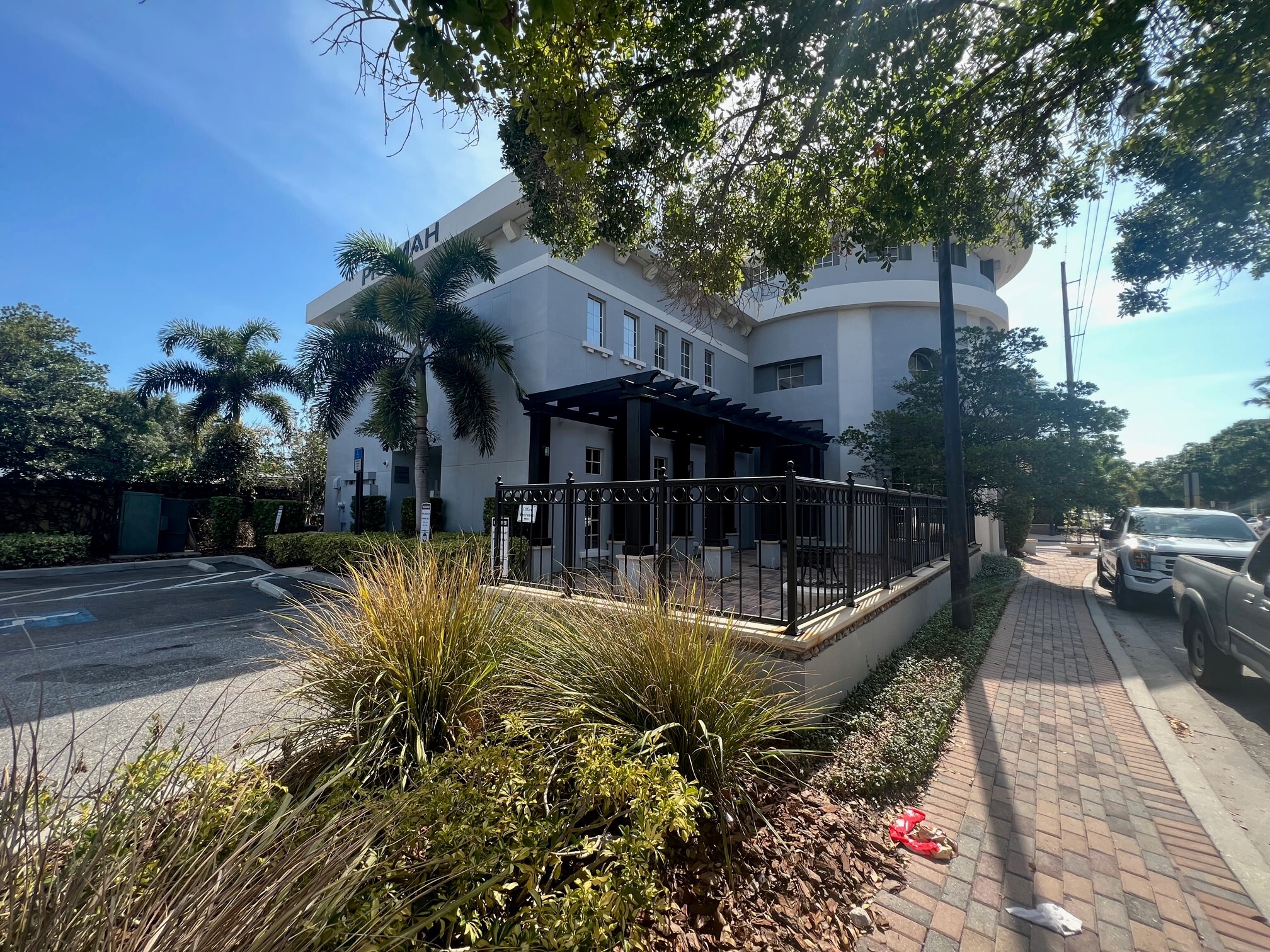 2330 W Horatio St, Tampa, FL for lease Building Photo- Image 1 of 18