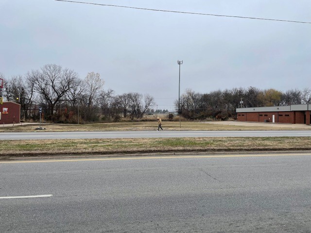 621 32nd St, Muskogee, OK 74401 | LoopNet