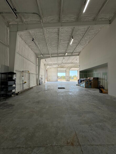 36847 Richard Frey Rd, Hempstead, TX for sale - Interior Photo - Image 2 of 20